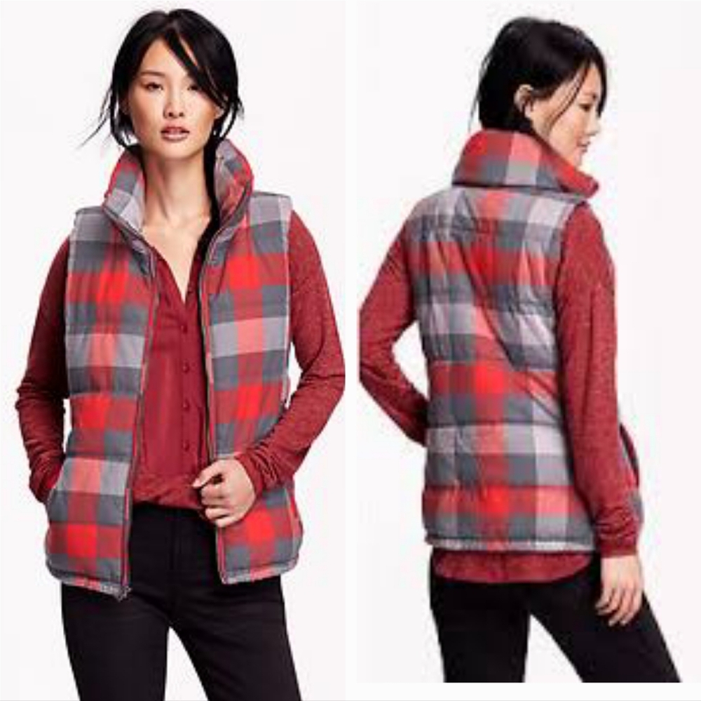 Red And Gray Frost Free Puffer Vest By Old Navy. Size M